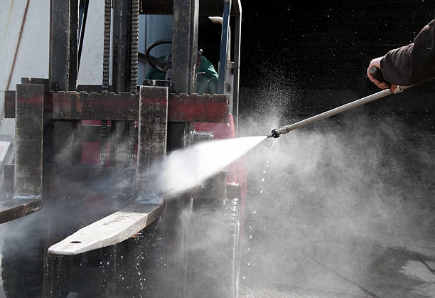 Best Parking Lot and Garage Cleaning  in El Lago, TX